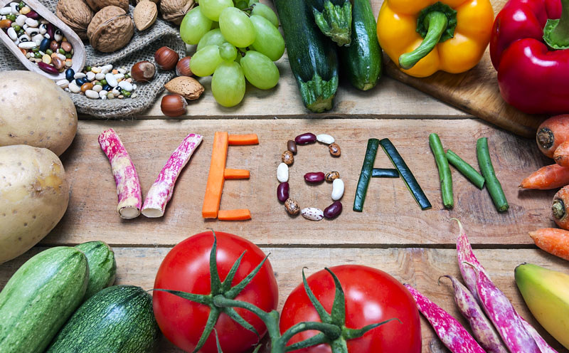 איך טבעונים מסתדרים עם תזונה בחול